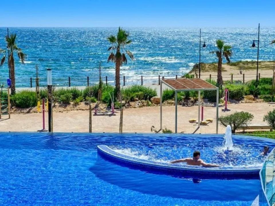 Apartment Deluxe Clara Sea Senses Torrevieja Extérieur photo