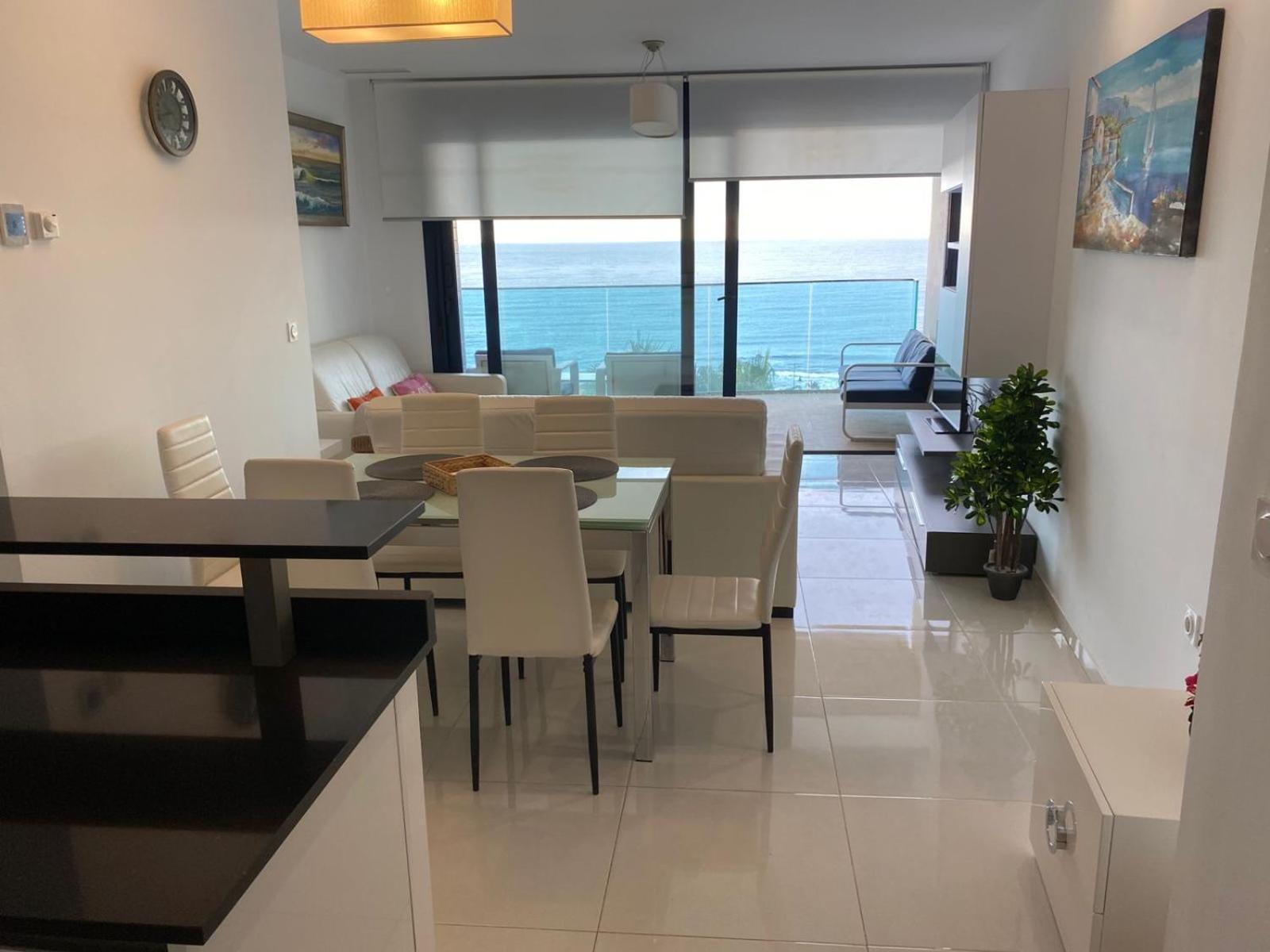 Apartment Deluxe Clara Sea Senses Torrevieja Extérieur photo