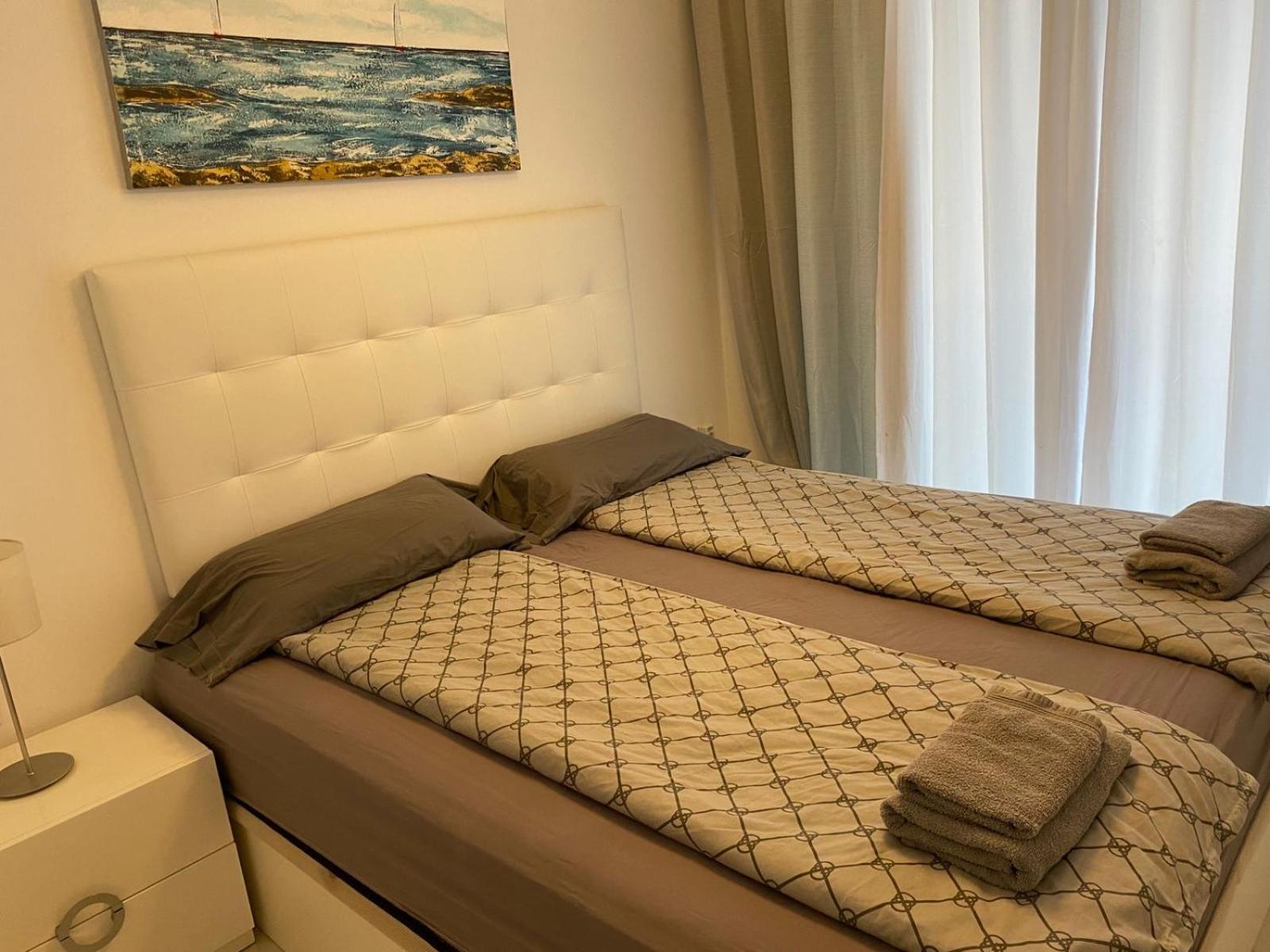 Apartment Deluxe Clara Sea Senses Torrevieja Extérieur photo